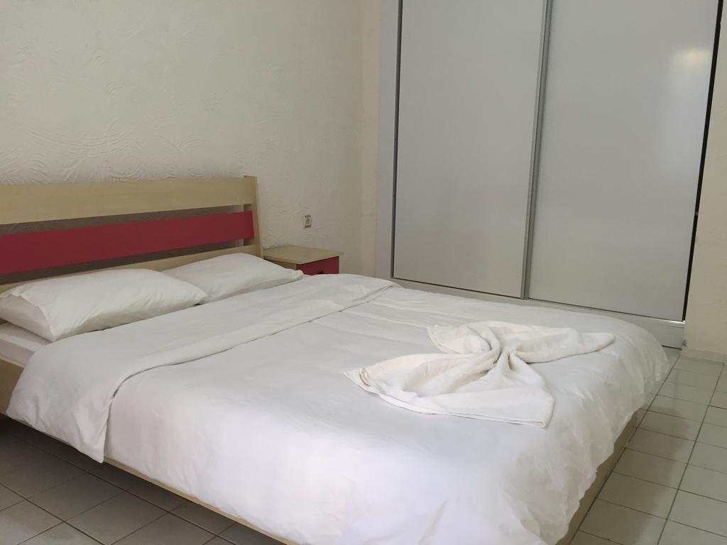 Asia Apart Hotel Кушадасъ Екстериор снимка